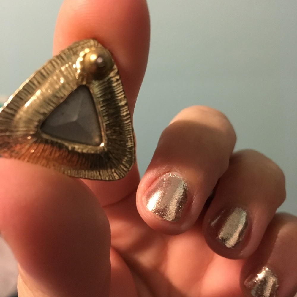 Studs - Picture 5 of 5